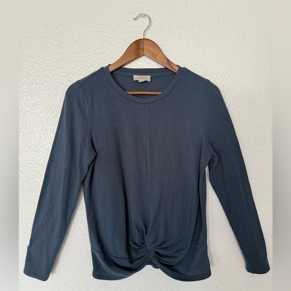 LOFT Dark Blue Long Sleeve Twist Top Women’s Size M
